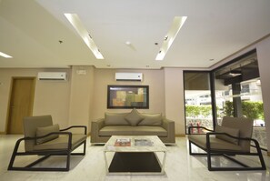 Sittområde i lobbyn