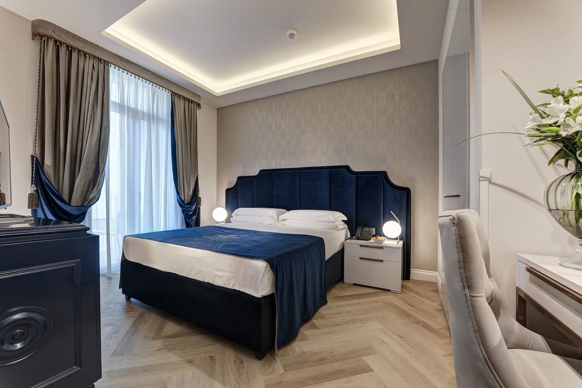 1 bedroom, in-room safe, desk, free WiFi