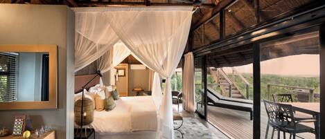 Luxury Double Room, 1 Bedroom, Pool View | Premium bedding, free minibar, in-room safe, bed sheets