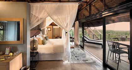 Mhondoro Safari Lodge & Villa