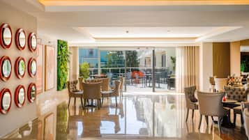 3 barer/lounger, bar ved poolen, strandbar