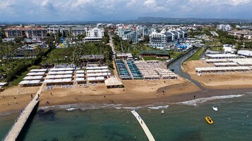 Yakında özel plaj, şezlong, plaj şemsiyesi, plaj havlusu 