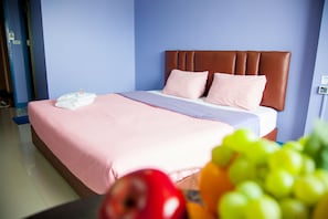 Deluxe Double Room | 迷你吧、書桌、遮光布/窗簾、免費無線上網