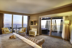 View from room - Suhan360 Hotel (Kusadasi)