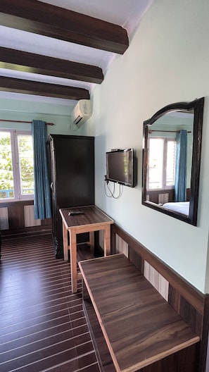 Kamar Deluks, 1 kamar tidur, teras, pemandangan gunung | Meja kerja dan Wi-Fi gratis