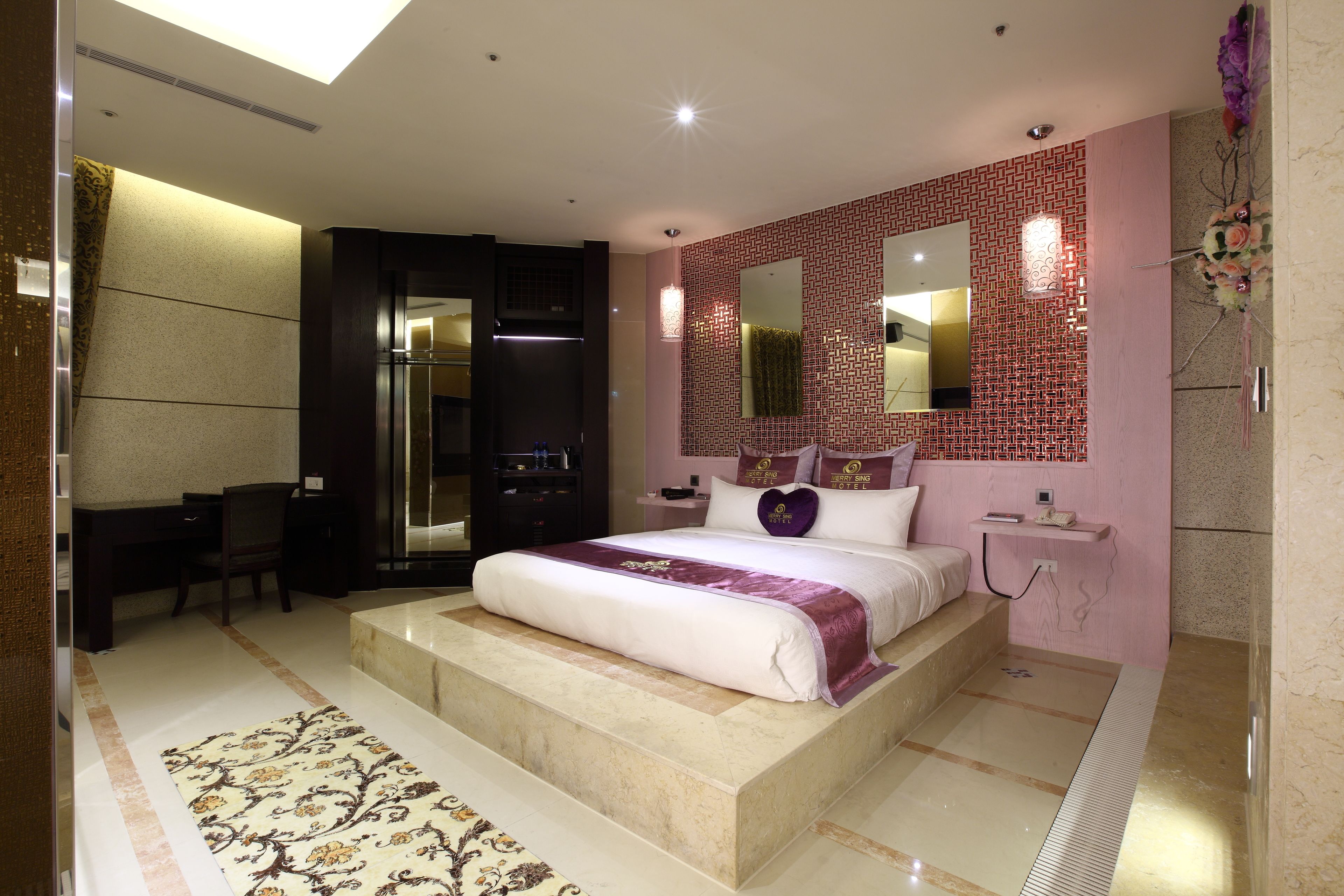 business double room, 1 double bed (no one guest is allowed) | desk, free wifi