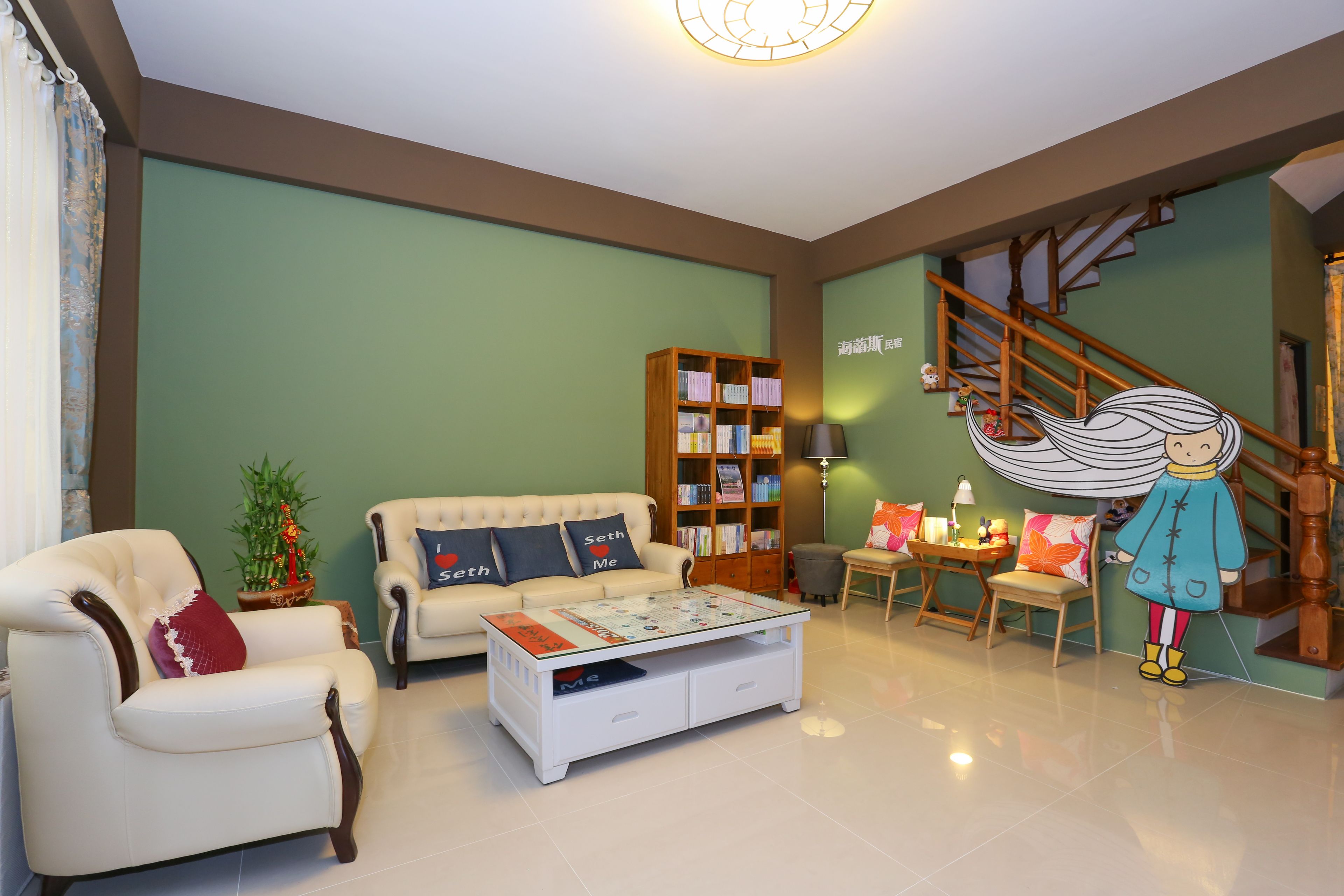 40-inch LCD TV with cable channels, TV