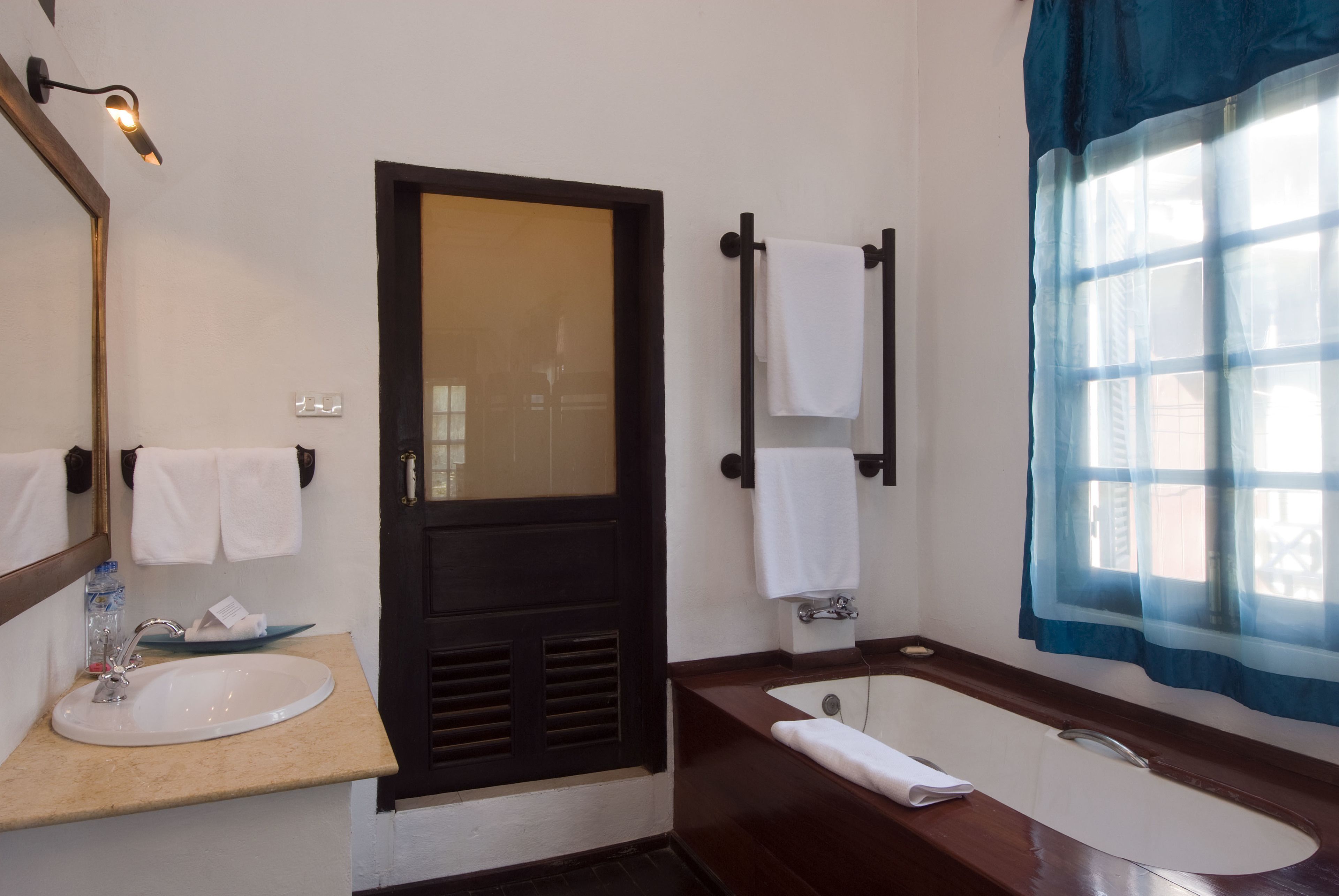 superior double room, river view | bathroom | free toiletries, hair dryer, slippers, towels