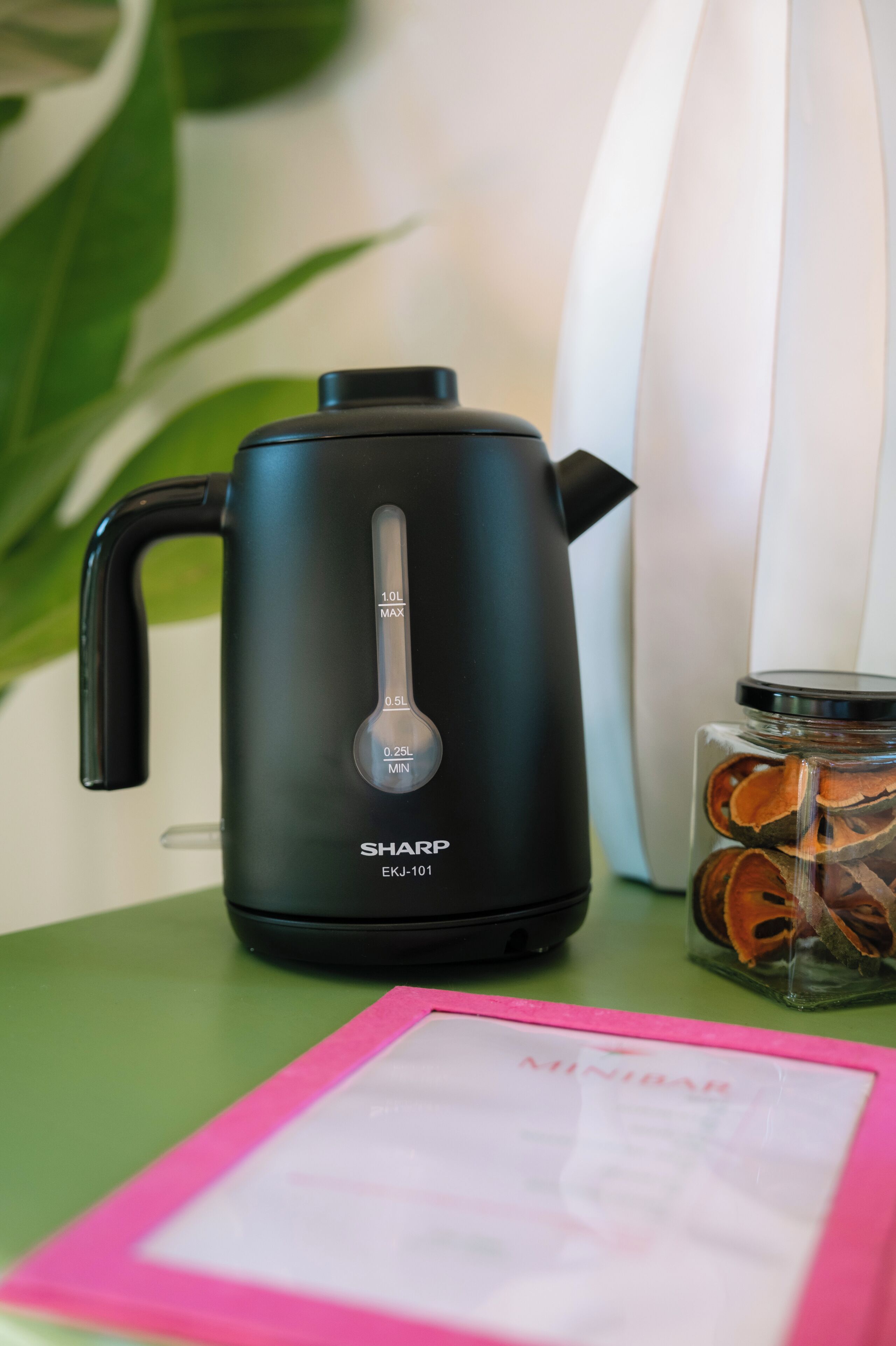 Minibar, in-room safe, desk, free WiFi