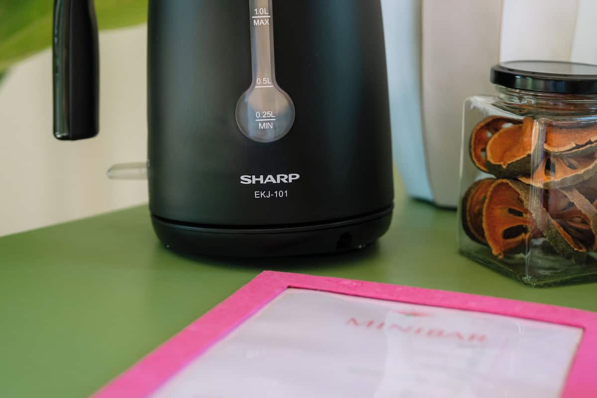 Minibar, caja de seguridad en la habitación, escritorio y wifi gratis