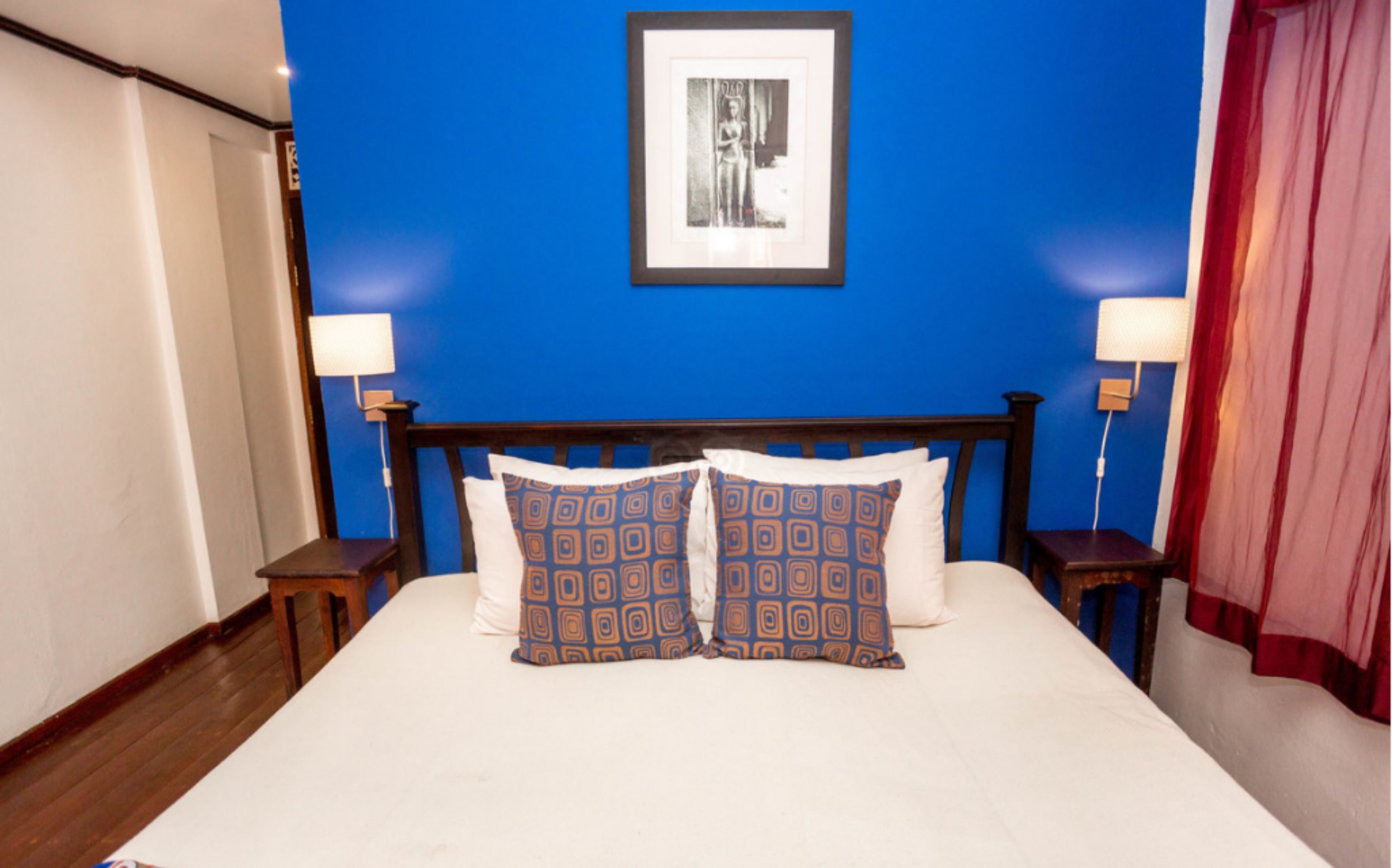 standard double room, river view | minibar, in-room safe, desk, free wifi