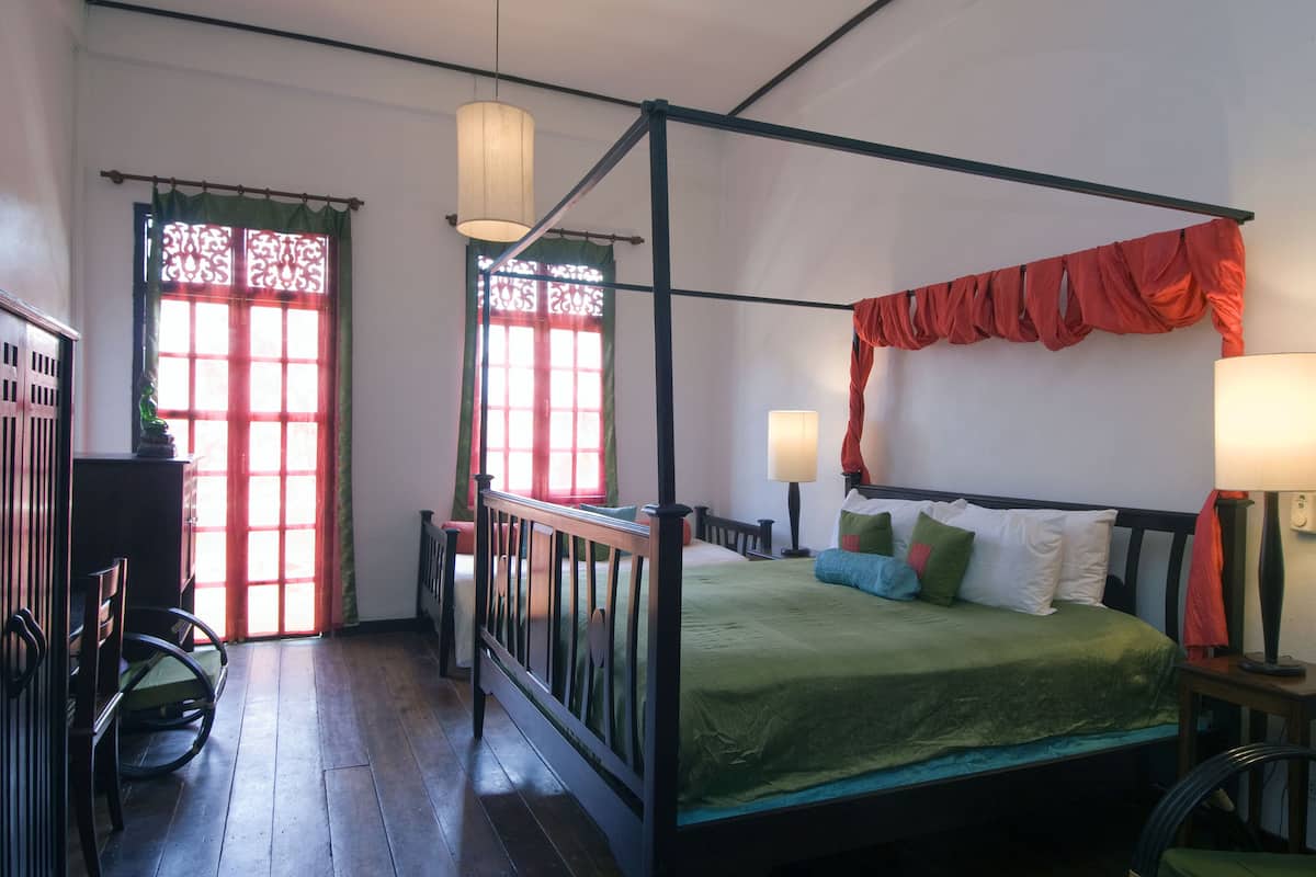 Superior Double Room, River View | Minibar, in-room safe, desk, free WiFi
