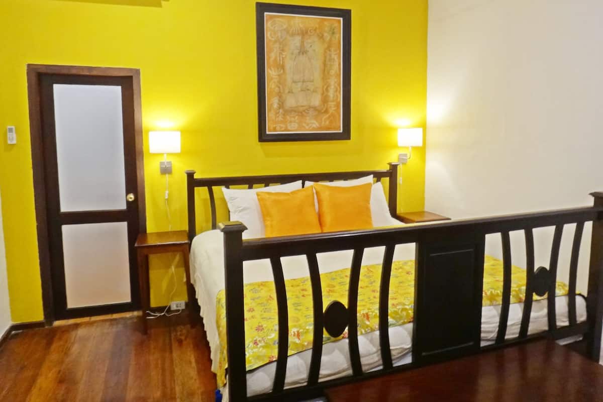 Standard Double Room, Ground Floor | Minibar, in-room safe, desk, free WiFi
