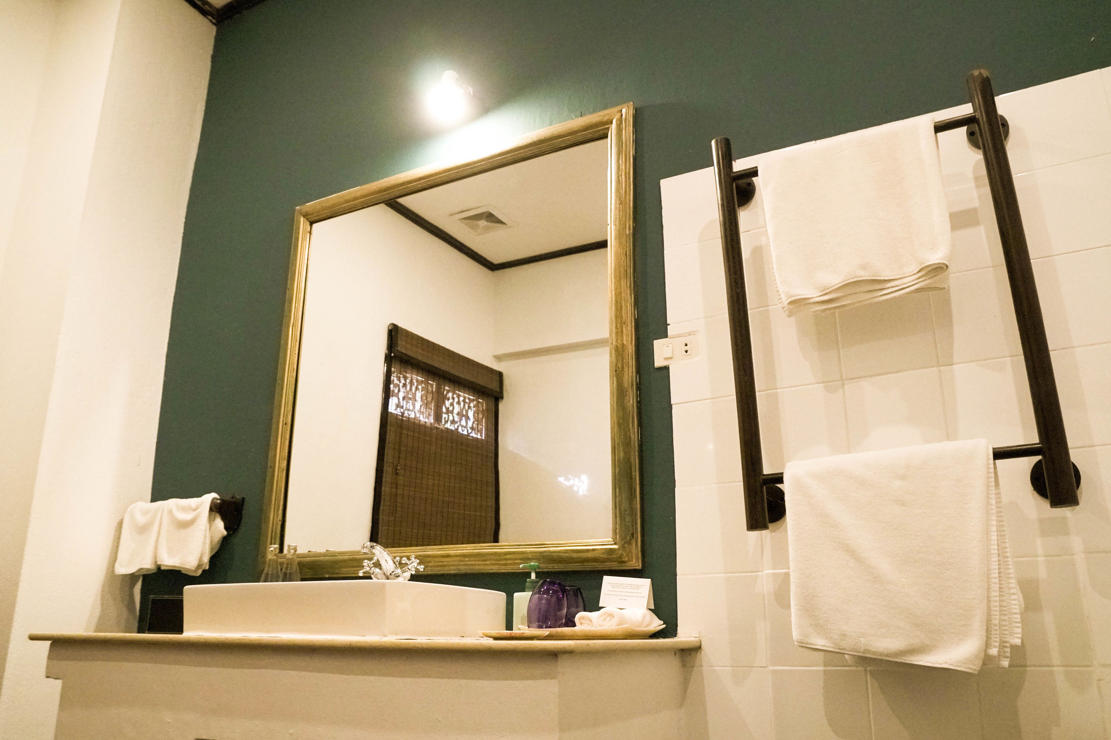 superior double room, ground floor | bathroom | free toiletries, hair dryer, slippers, towels