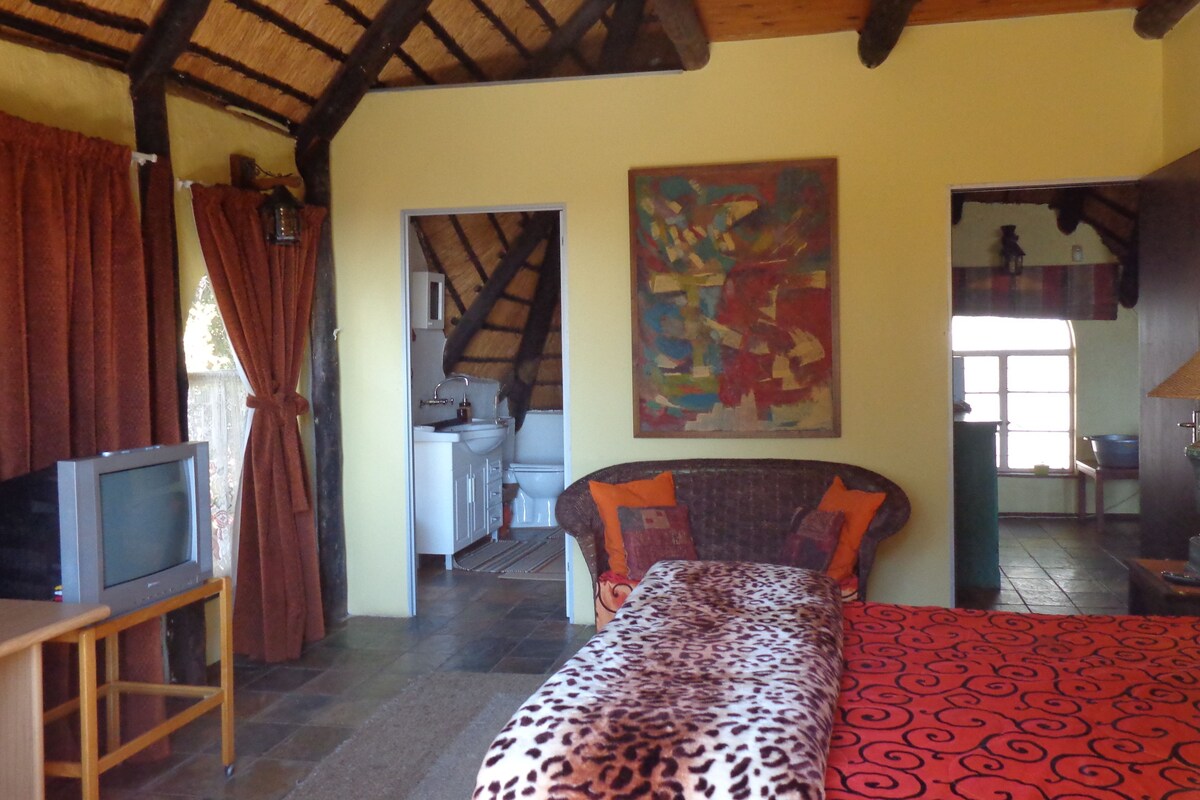 Suíte (INDONESIAN SUITE) | Roupas de cama premium, cofres nos quartos, individualmente decorados