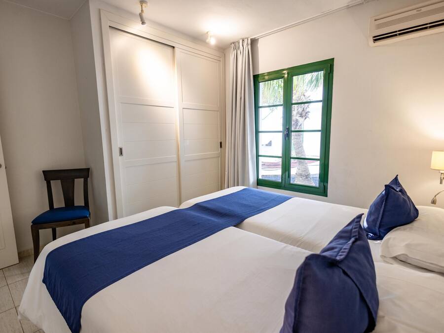 In-room safe, free cribs/infant beds, free WiFi, bed sheets