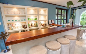 Bar (en la propiedad)