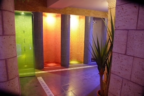 Massagens com pedras quentes, massagens suecas, massagens tailandesas