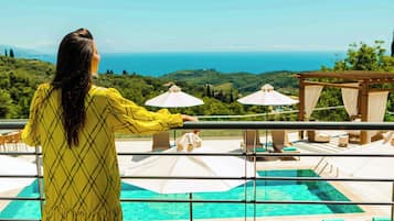 Escape Suite, Indoor Hot Tub, Sea View | Ropa de cama de alta calidad, edredón y camas con pillow-top