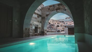 Suite with Private Pool | 1 soveværelse, premium-sengetøj, minibar, pengeskab på værelset