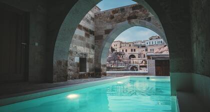 Millstone Cave Suites