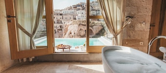 Millstone Cave Suites
