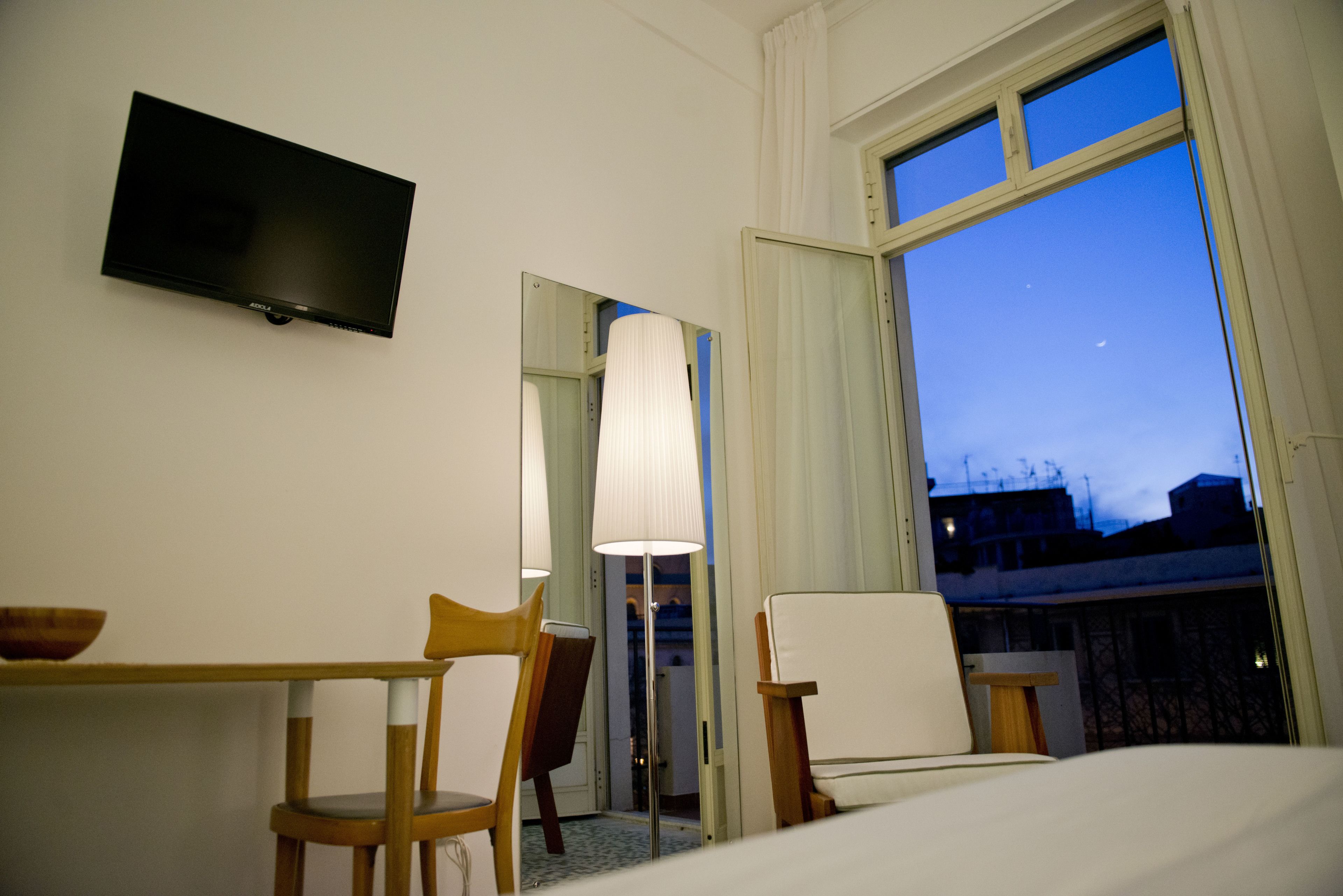 Photo - Garibaldi R&B