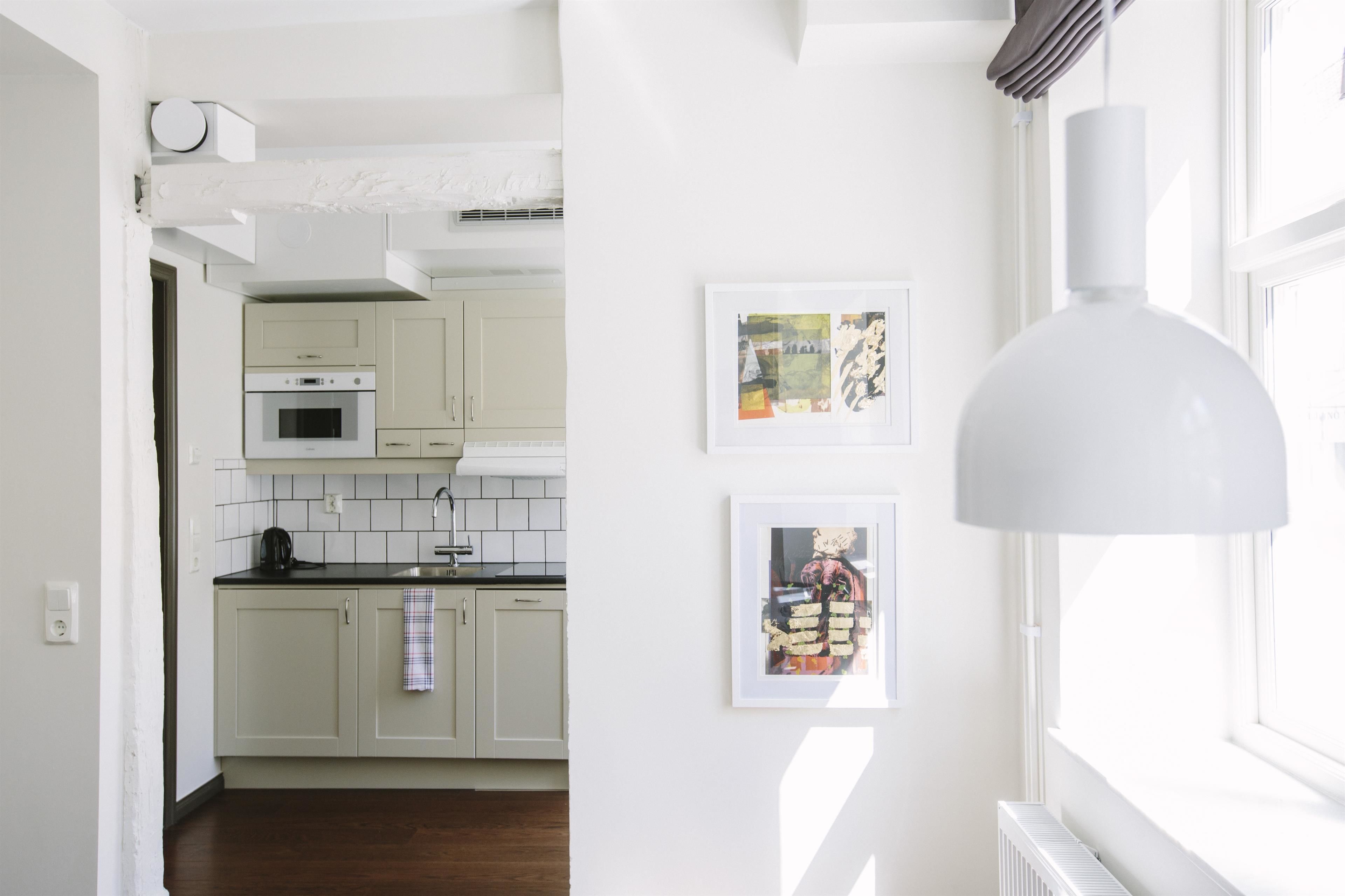 family room, 2 single beds, non smoking | room amenity