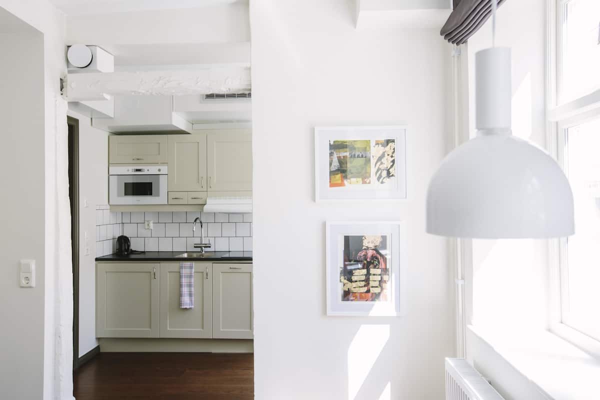 family room, 2 single beds, non smoking | room amenity