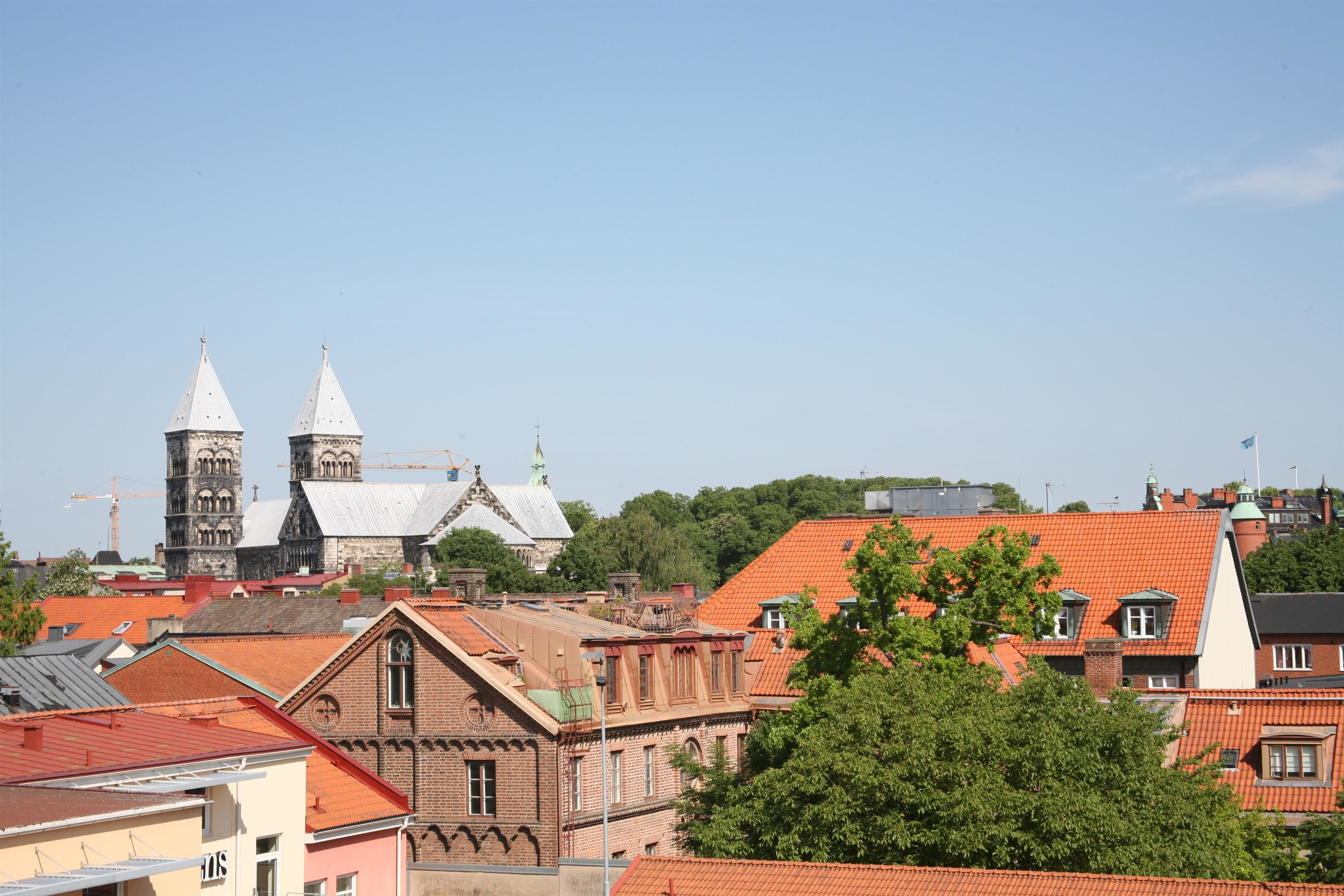 family room, 2 single beds, non smoking | property amenity