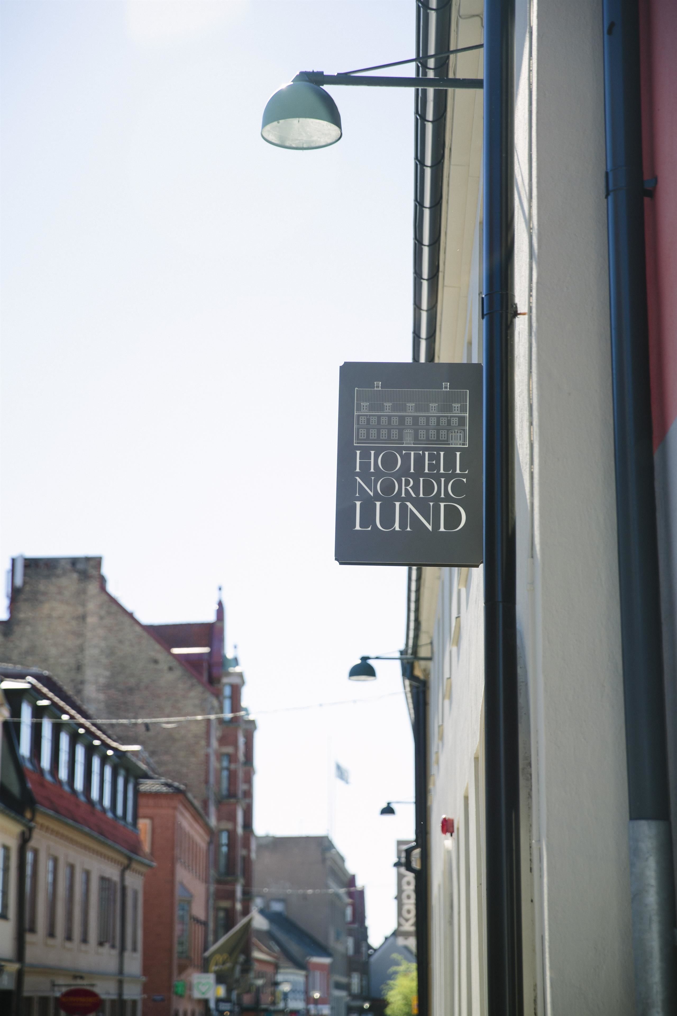 Naamplaatje voor Hotel Nordic Lund.