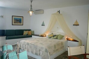 Estudio, vista al mar | Escritorio, insonorización, cunas gratuitas y camas extra