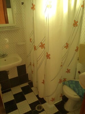 Studio | Bathroom - Afentoulis Studios (Kos)