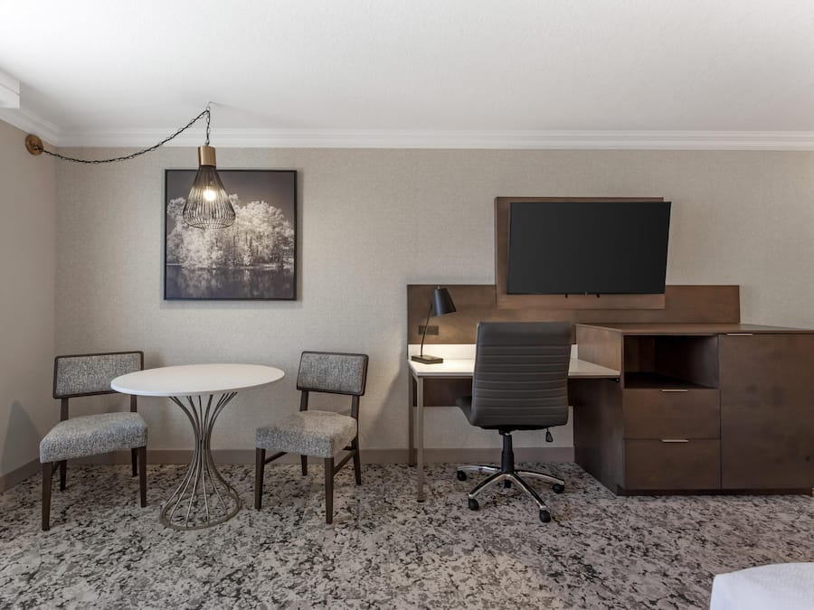 Chambre Standard, 1 très grand lit, non-fumeur, réfrigérateur | Fer et planche à repasser, lit d’appoint (supplément)