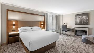 Suite, 1 Queen-Bett, Kamin, Eckzimmer (Walk-in Shower)