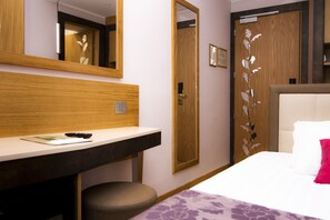 客房, 1 張小型雙人床 (Small - French Bed) | 客房景觀