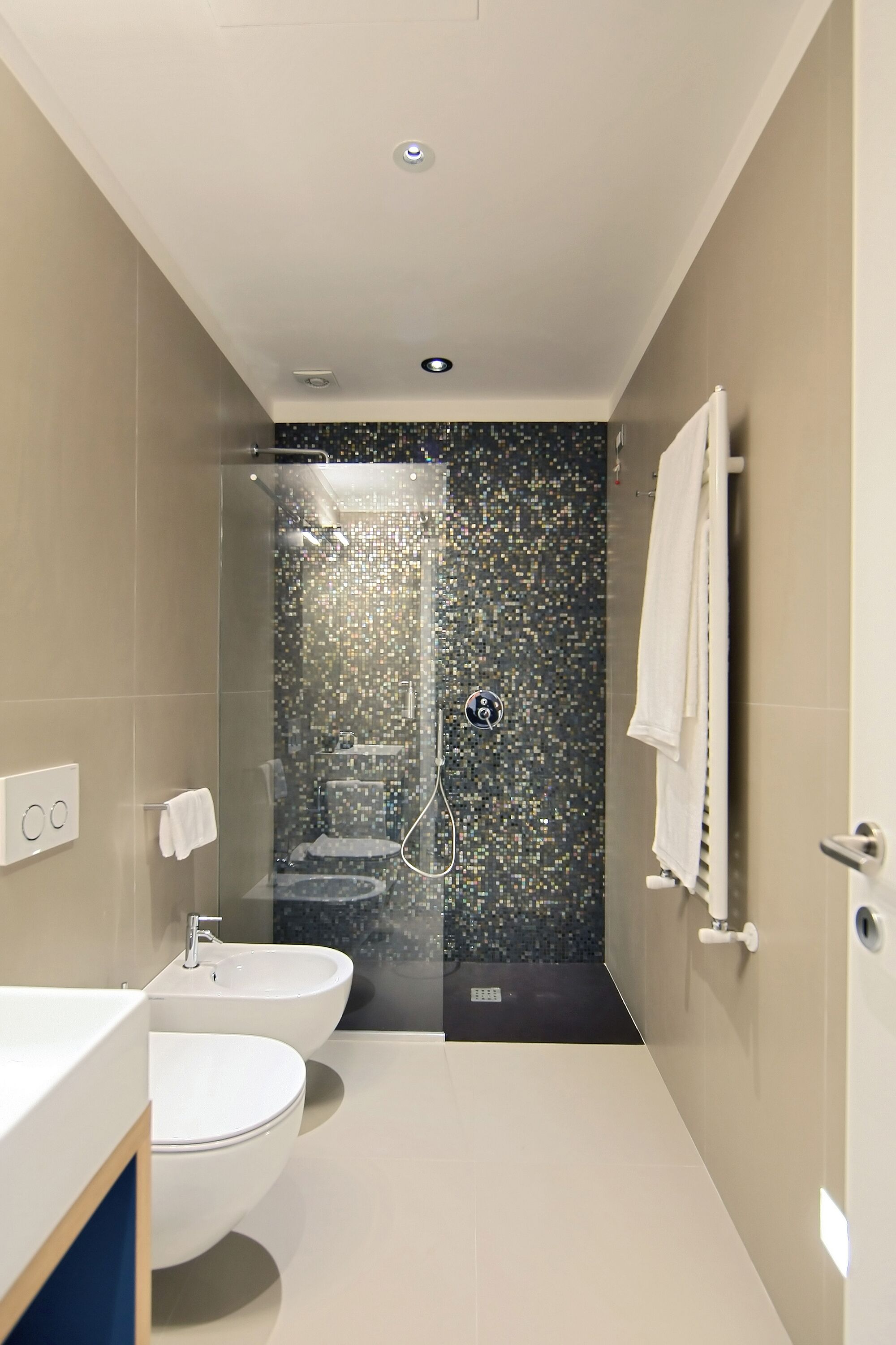 annex building triple room | bathroom | combined shower/bathtub, hair dryer, bidet, towels