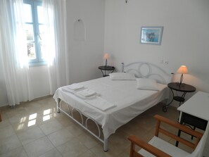 Apartment, 1 Bedroom, Sea View | Desk, iron/ironing board, free WiFi, bed sheets - Kavalieros Studios (Milos)