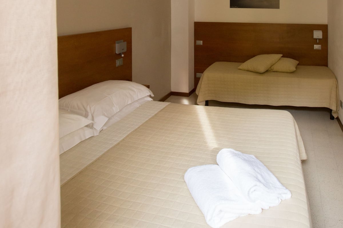 Classic Double Room (Becaa) | In-room safe, desk, laptop workspace, free WiFi