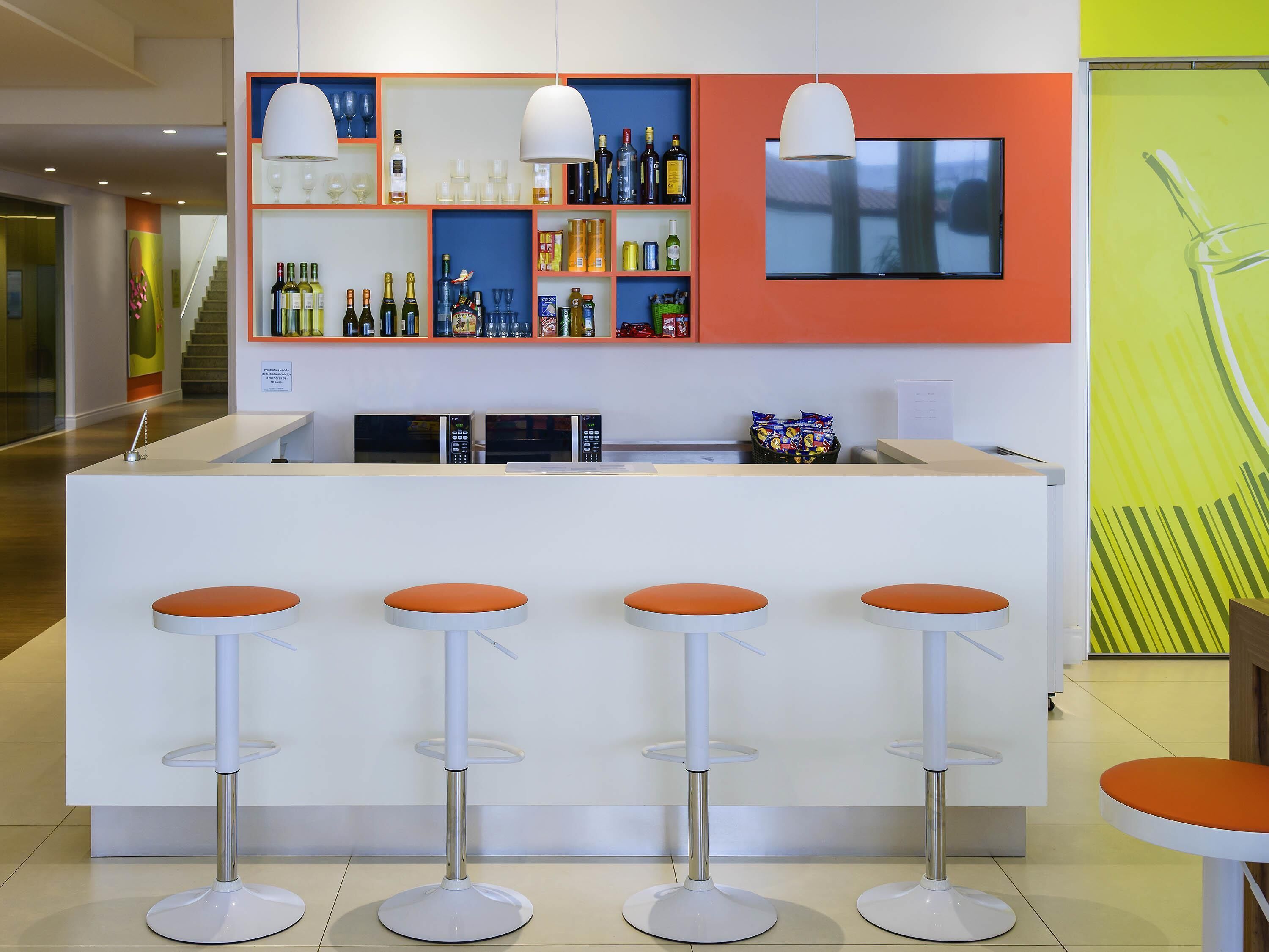 Bar (in der Unterkunft)