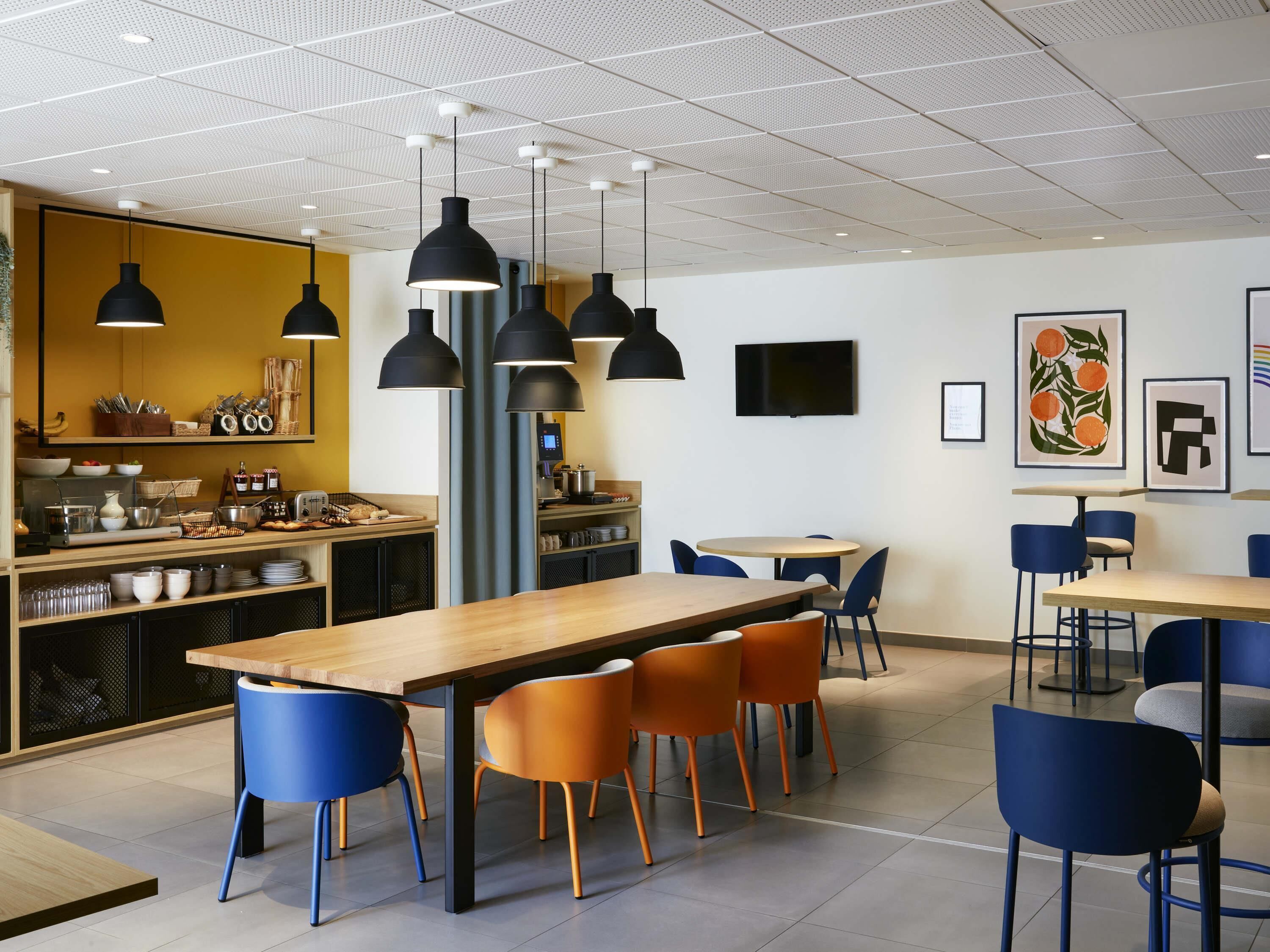 Petit déjeuner continental servi tous les jours en supplément