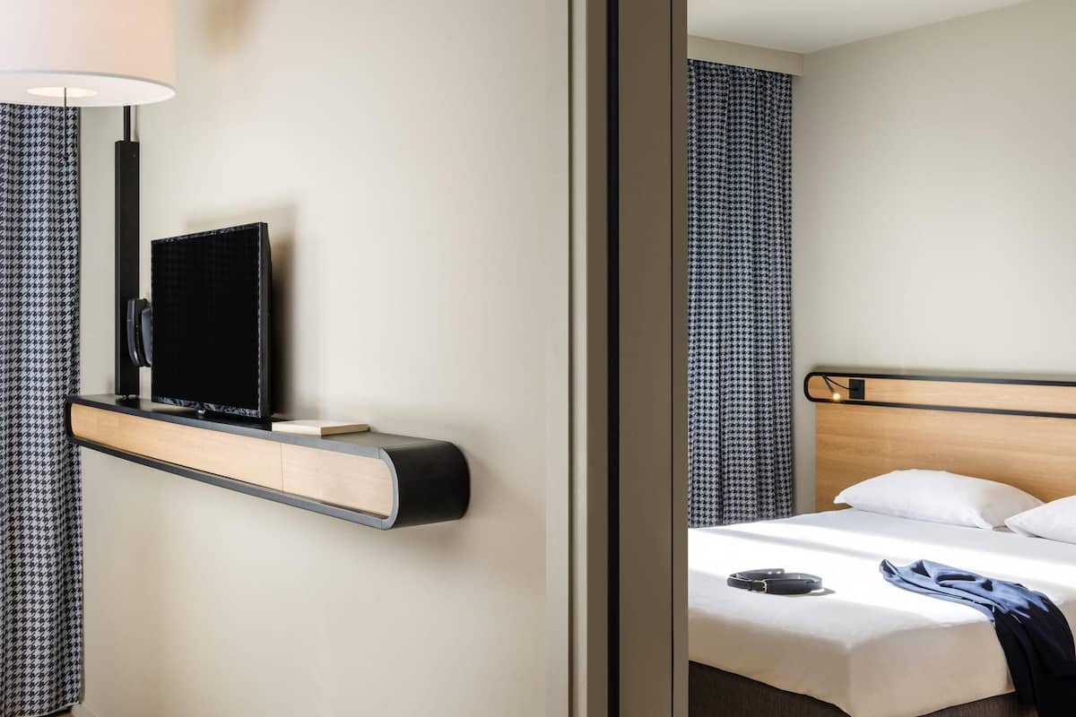 Studio, 2 Double Beds, Connecting Rooms