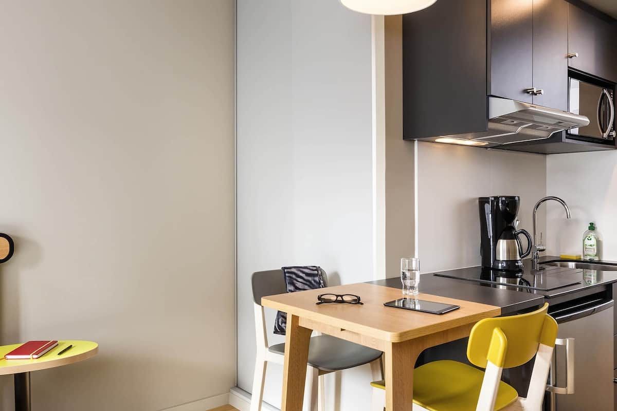 스튜디오, 싱글침대 2개 | 책상, 방음 설비, 무료 유아용 침대, 무료 WiFi