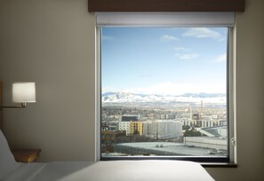 Room, 1 King Bed with Sofa bed, Mountain View | Mountain view - Hyatt Place Denver Downtown (Denver)