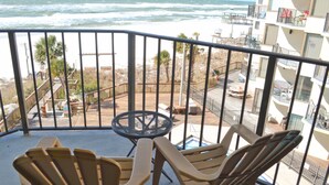 Room, 1 Bedroom | Balcony