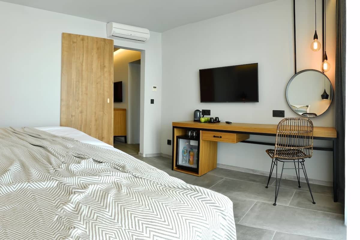 Suite, Park View
