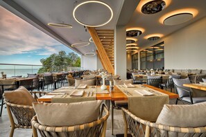 Breakfast, lunch and dinner served - Grifid Hotel Vistamar - Ultra All Inclusive (Golden Sands)