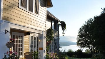 Entrada al alojamiento