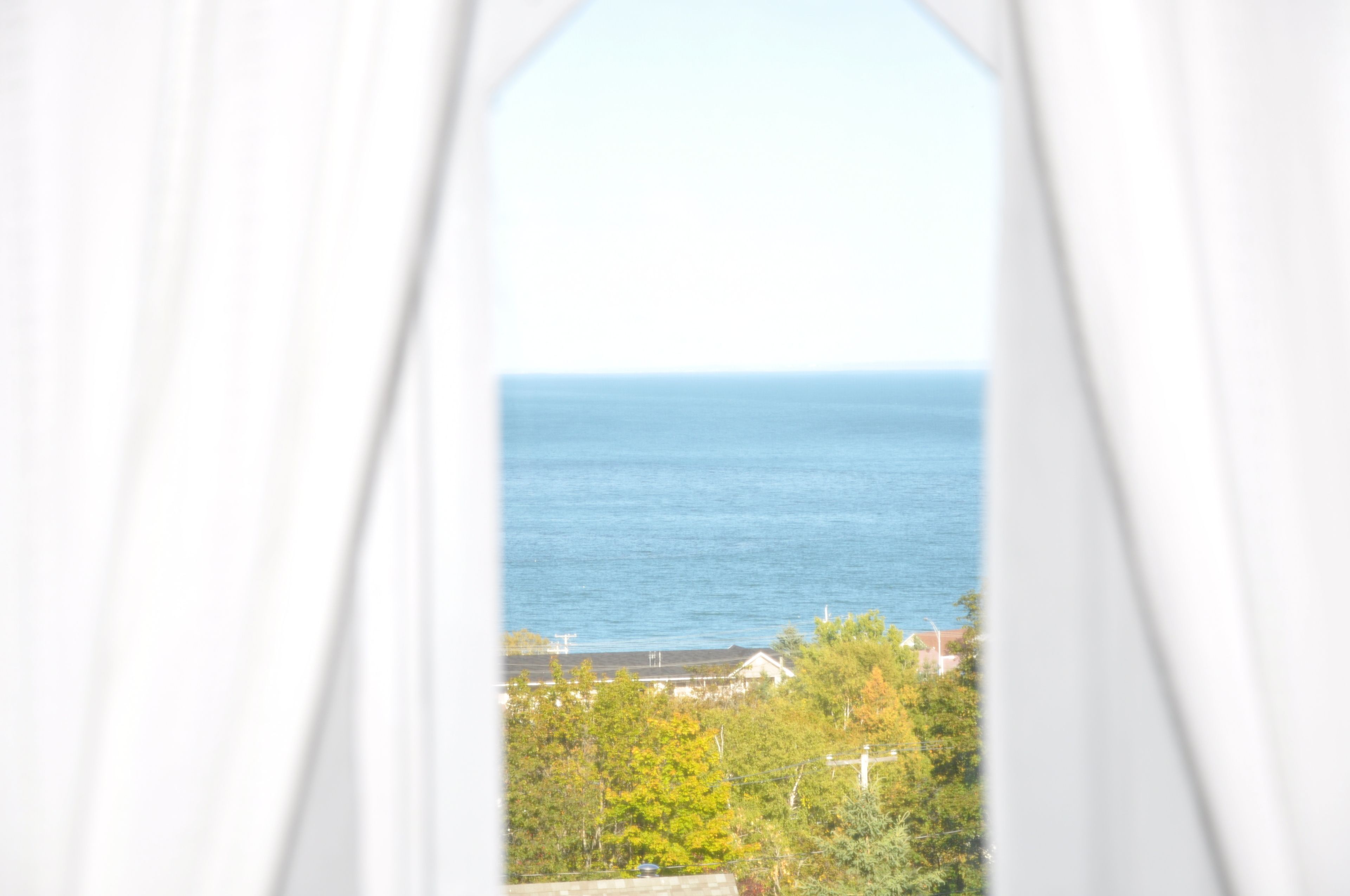 Deluxe Room, 1 Queen Bed, Fireplace, Sea View (Edward Henry) | Individually decorated, individually furnished, free WiFi, bed sheets