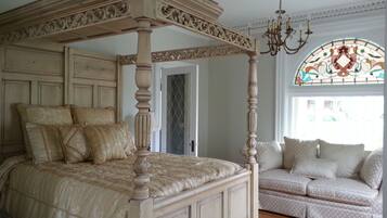 Kamar | Didekorasi berbeda-beda dan dilengkapi dengan perabotan berbeda-beda